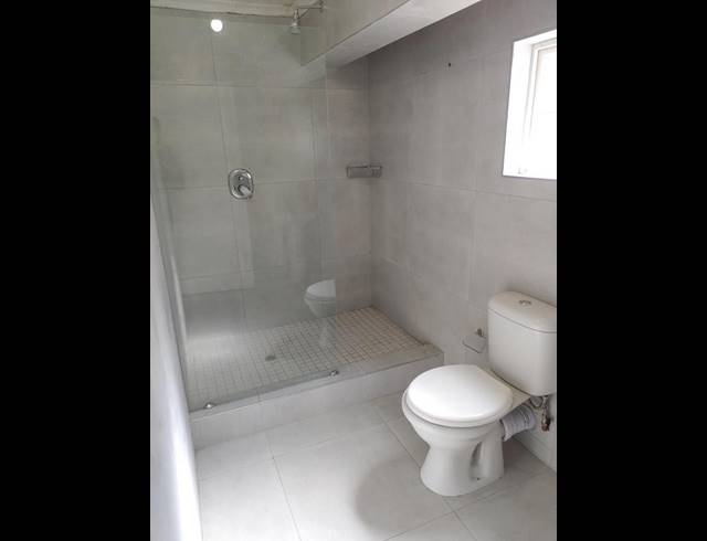 2 BEDROOM PROPERTY TO RENT IN NEWLANDS WEST